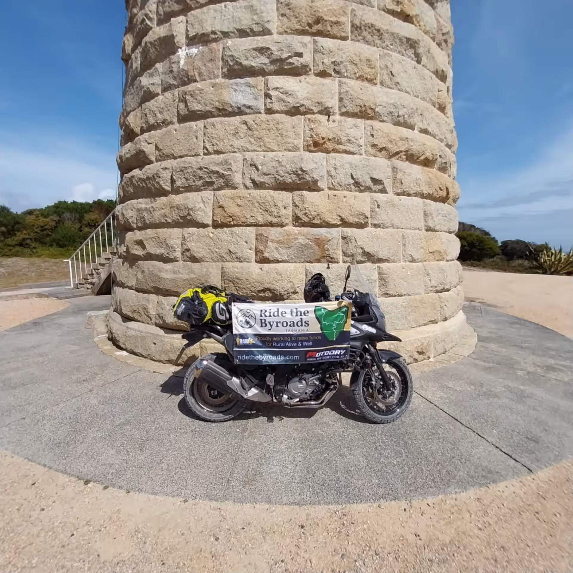 Eddystone Point Lighthouse Photo 1
